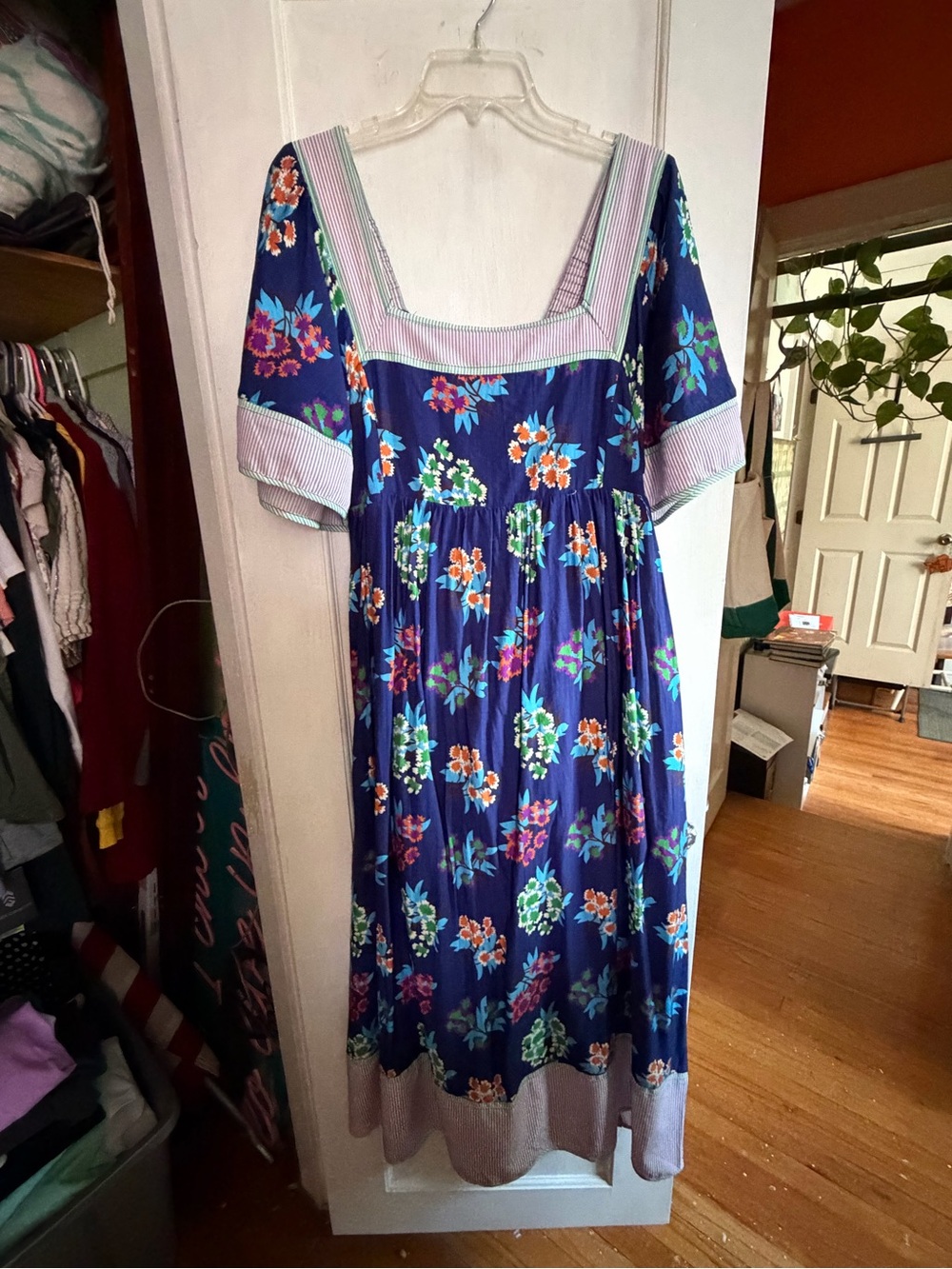 Blue Floral Square-Neck Midi Dress Large